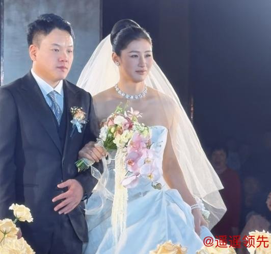 35岁拳击奥运冠军举办婚礼！老公是国家队队医，在赛场浪漫求婚